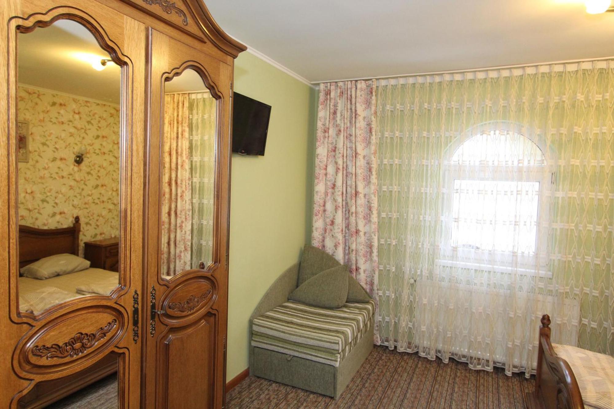 Затишний Міні-Готель "Rosky" Yasinya Room photo