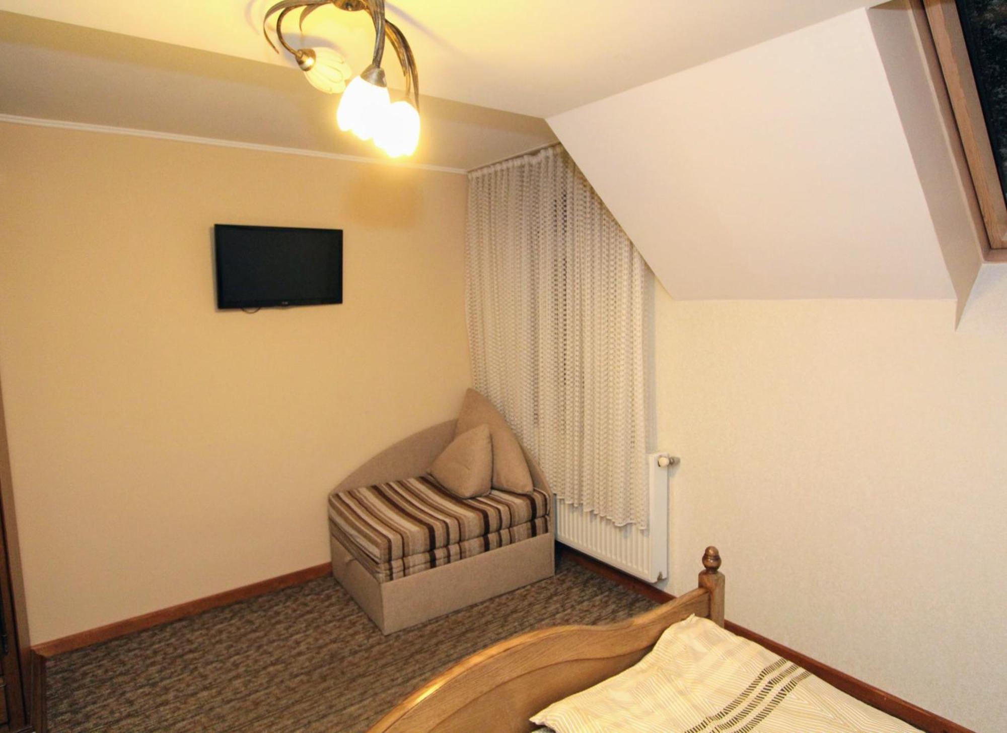 Затишний Міні-Готель "Rosky" Yasinya Room photo